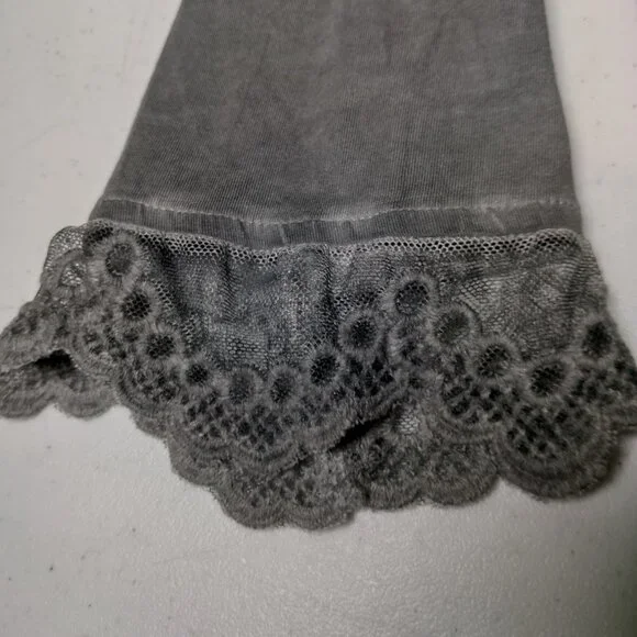 Soft Surroundings Tunic Top Shirt Women Small Gray Paisley Embroidered Lace Trim - Picture 13 of 16